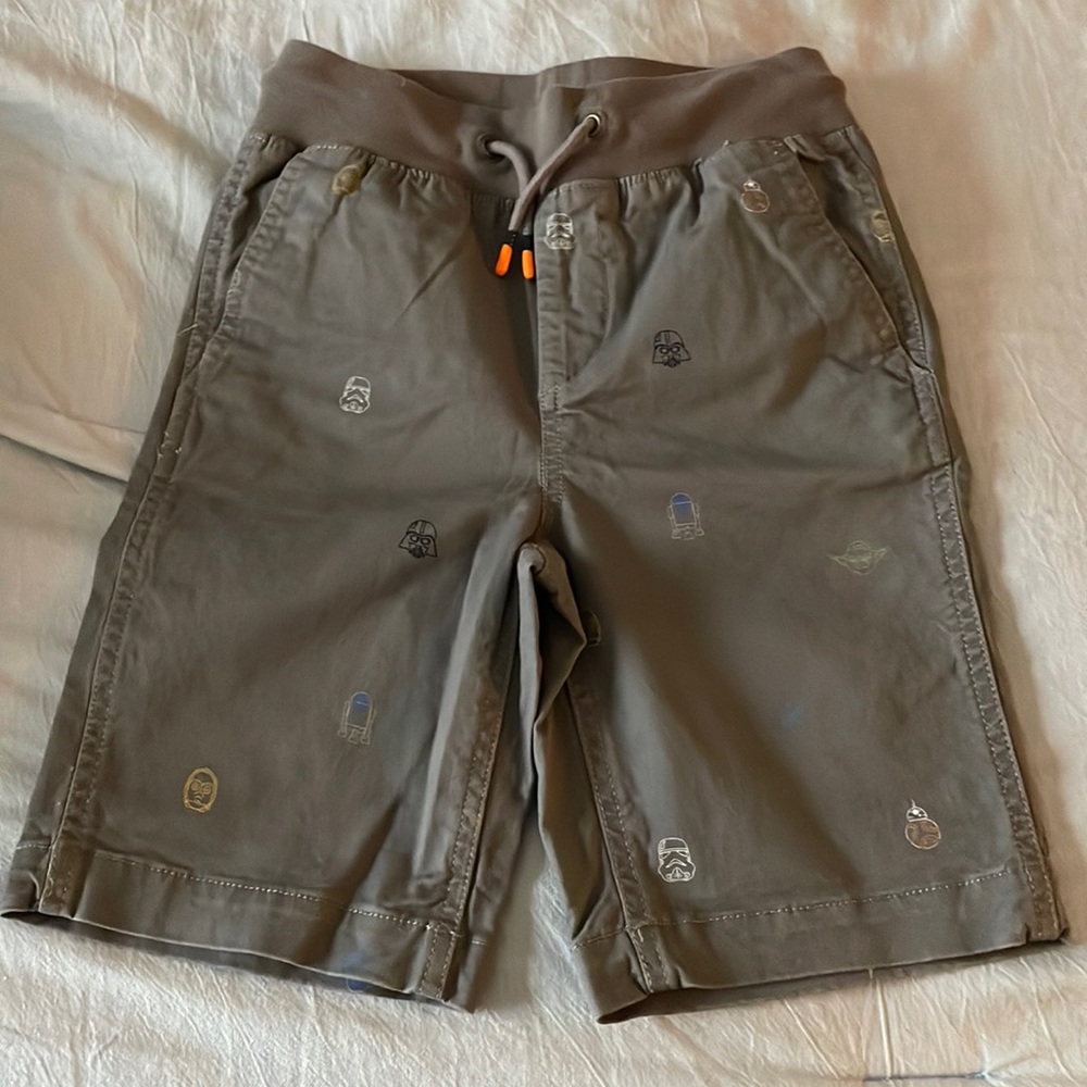 Super cute boys Star Wars shorts. I don’t think they were ever worn.